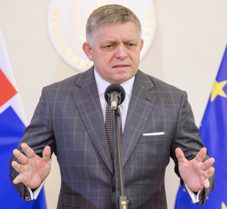 Fico otvára tému znižovania odvodov, naznačil aj tlak na koalíciu