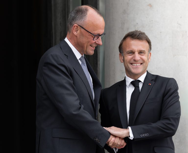 Friedrich Merz a Emmanuel Macron. Foto: Tom Nicholson/Getty Images