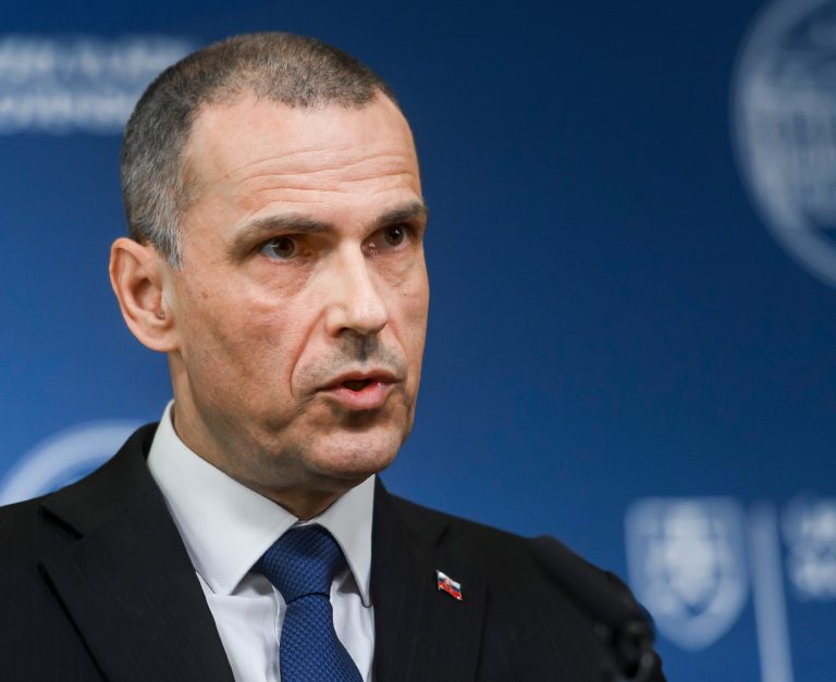 Žilinkova ofenzíva pri záchrankovom tendri je namieste