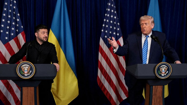 Donald Trump and Volodymyr Zelensky. Photo: Jonathan Ernst/Reuters