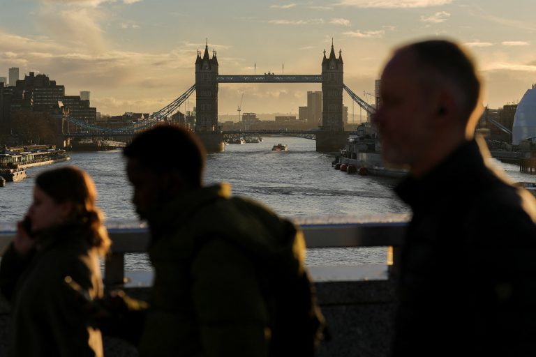 Prieskum: Viac než polovica Britov podporuje návrat do EÚ