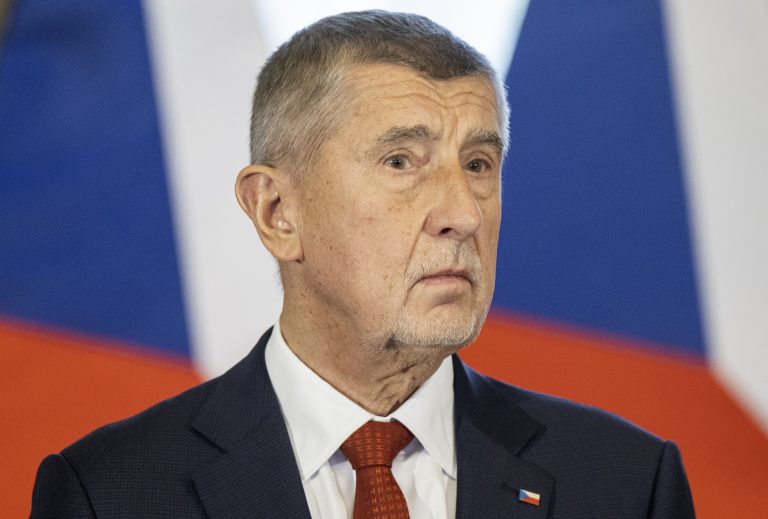Babiš posúva akcie Agrofertu do zvereneckého fondu
