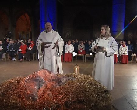 1.400 Beschwerden über Gottesdienst mit „Schleim-Jesus“: Erste Reaktion der Diözese