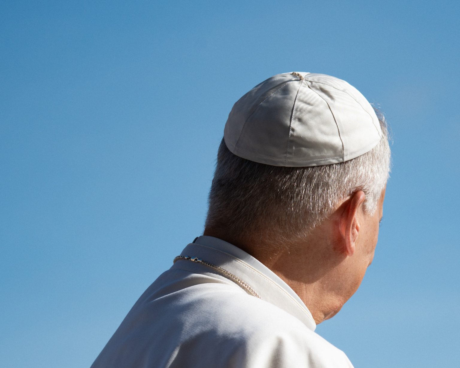 Mischt sich mit deutlichen Worten in die Debatte ein: Papst Leo XIV. Foto: Massimo Valicchia/NurPhoto via Getty Images