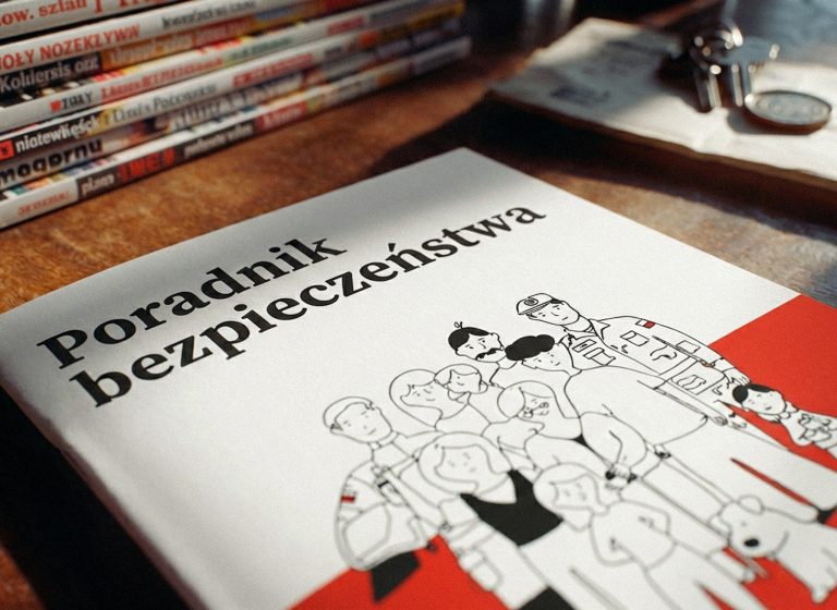 Die Sicherheitsbroschüre der polnischen Regierung zur zivilen Vorsorge. Foto: Dominik Sepp/Midjourney