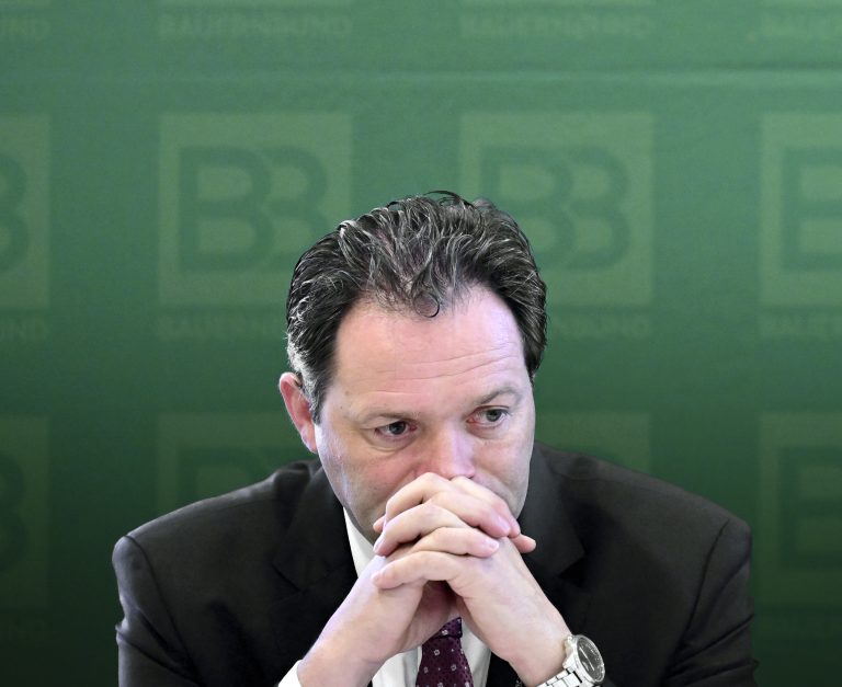 Klimaminister Norbert Totschnig (ÖVP). Foto: APA/ROLAND SCHLAGER