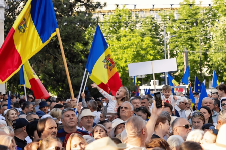 Polovica Moldavska už súčasťou Rumunska je. Sanduová je za to, aby bol aj zvyšok