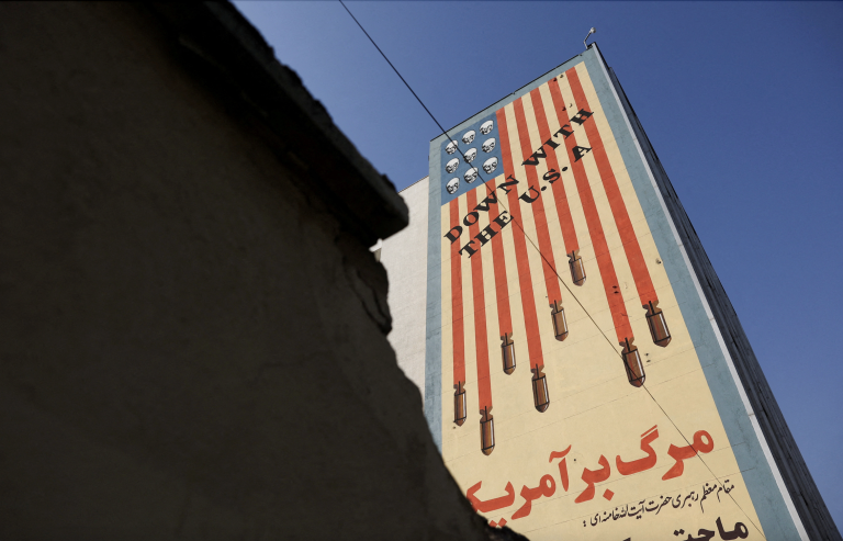 Iránsky viceprezident: Musíme byť pripravení na vojnový stav