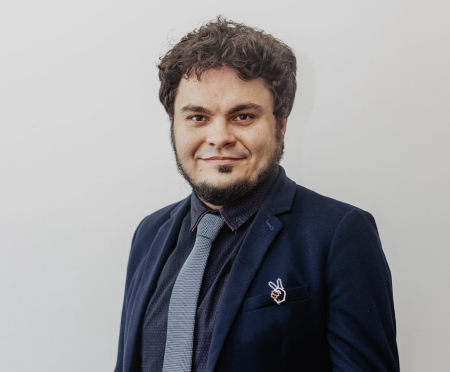 Samovražda úradníka odhalila porušenia v odmeňovaní na kraji