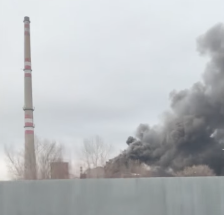 Plamene pohltili závod Bukóza vo vranovskom okrese