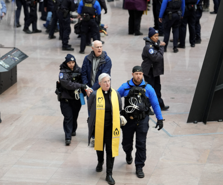 Religionführer bei Protesten gegen ICE  festgenommen
