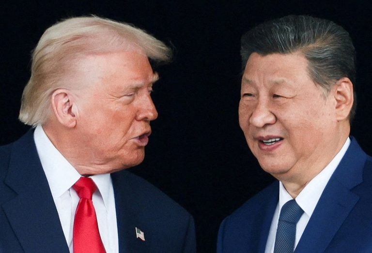 Donald Trump a Xi Jinping po bilaterálnom stretnutí.