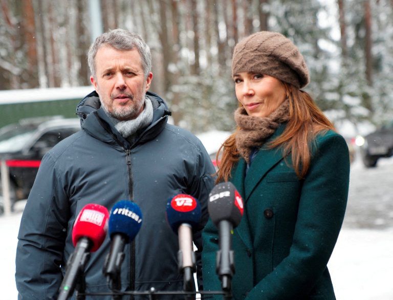 Dánsky kráľ Frederik X. pricestoval na návštevu Grónska