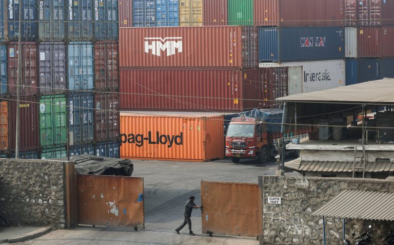 Firmy stopku pre clá vítajú, no má to horkosladkú príchuť