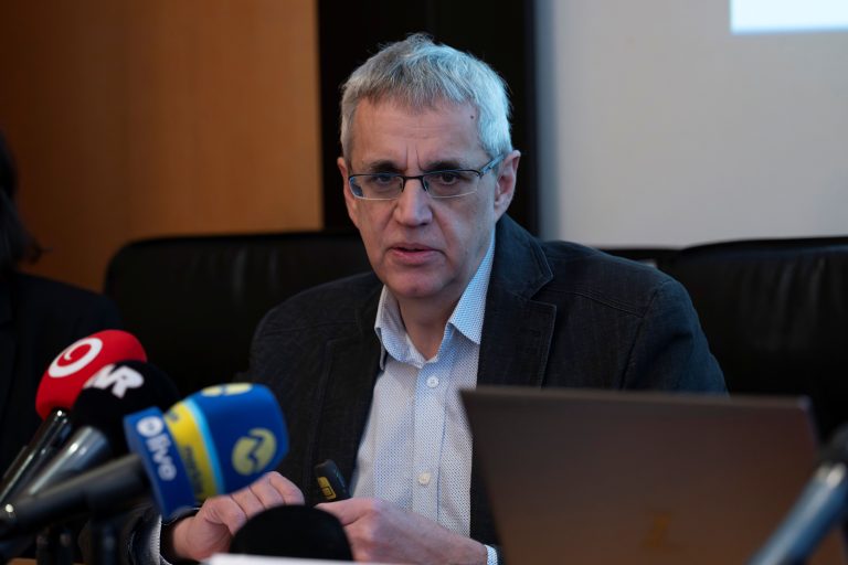 Po zemetrasení prišla séria 32 dotrasov, hlásia seizmológovia