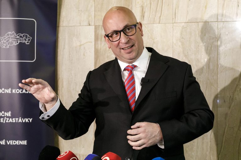 Rezorty riešia tranzit kamiónov aj zmeny pre vodičov