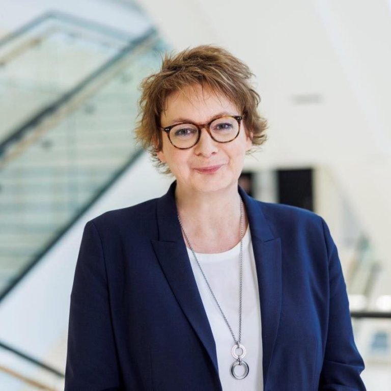 AfD podrobili sledovaniu, rezort nechce zverejniť dôvody