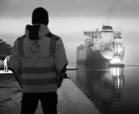 Papier znesie veľa, ale realita nepustí. Jasnej cesty z plynovej pasce niet