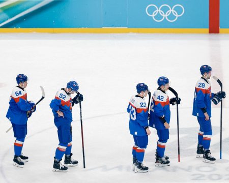 Slovenskí hokejisti po prehre s USA prišli o šancu bojovať o zlato, na dosah je bronz