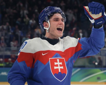 Dvojitý meter Denníka N a zabudnutý dvojkríž na hrudi