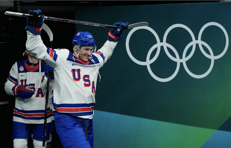 USA vyhrali zlato v hokeji, rozhodol Jack Hughes