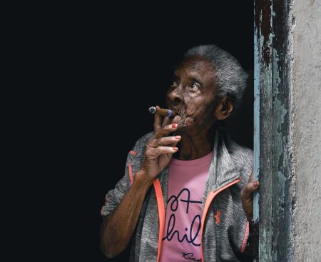 Havana sa prepadá do krízy a tmy. Ide nám o prežitie, o nič iné, prízvukujú Kubánci