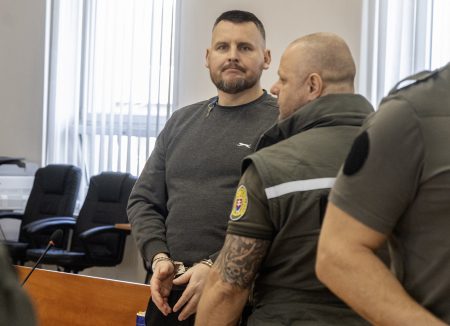 Bombic je vinný z viacerých extrémistických trestných činov. Súd mu udelil podmienečný trest