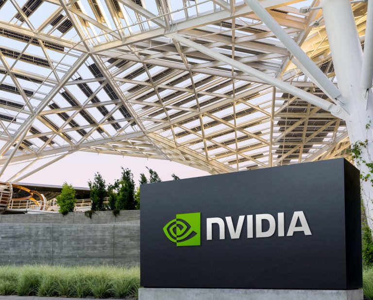 Spojené štáty stiahli návrh pravidiel pre vývoz AI čipov