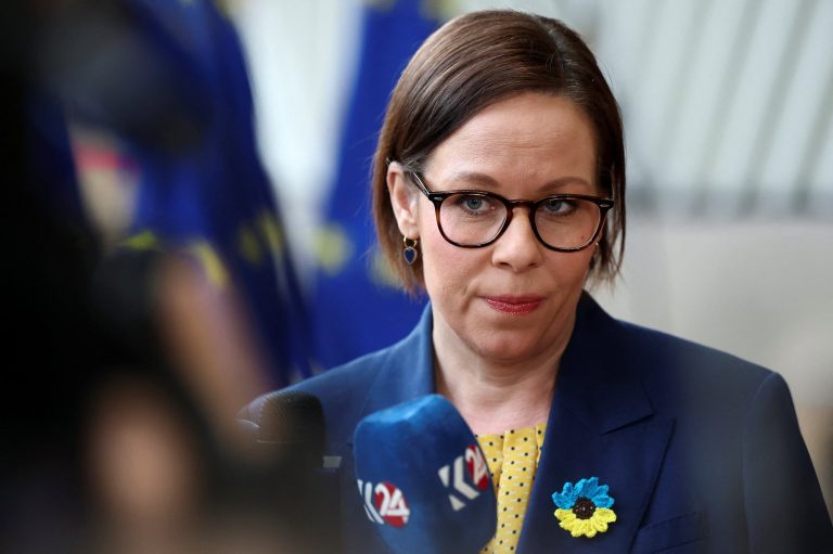 Irán popravil švédskeho občana, ministerka krok ostro odsúdila