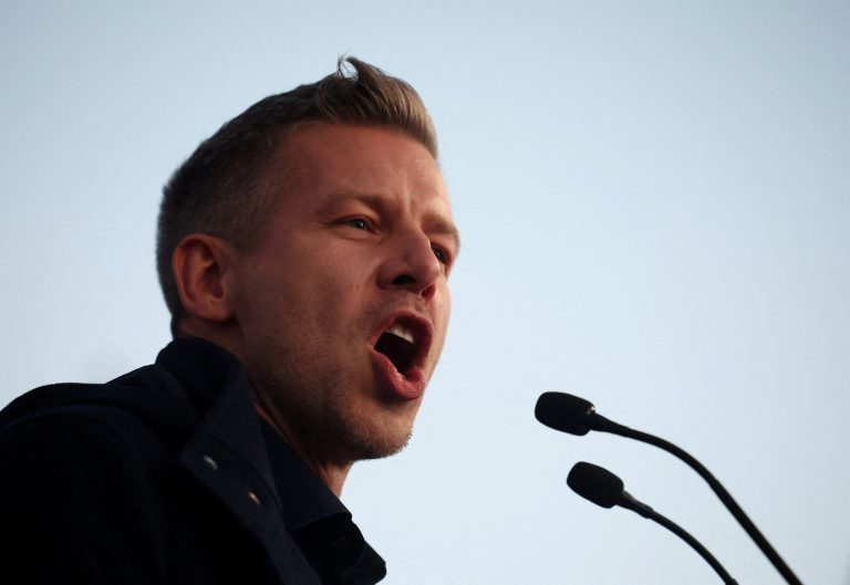 Magyar: Sme súčasťou Západu. Dav skandoval „Rusi domov!“