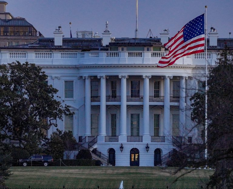 Trump nazval BLM „výtržníkmi“ a vyzdvihol Kolumbusove objavy