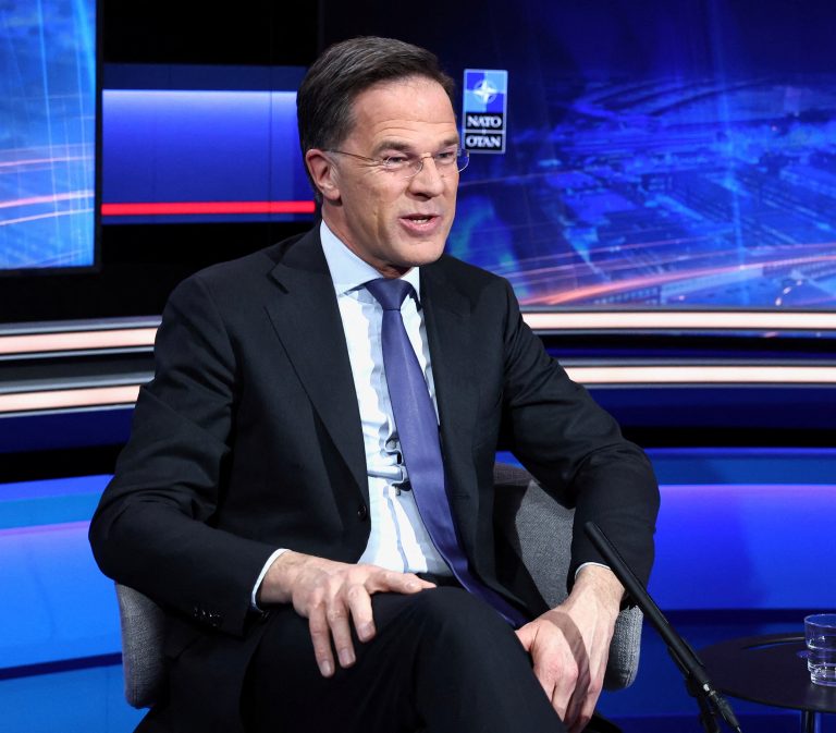 NATO hlási nárast výdavkov na obranu v Európe a Kanade