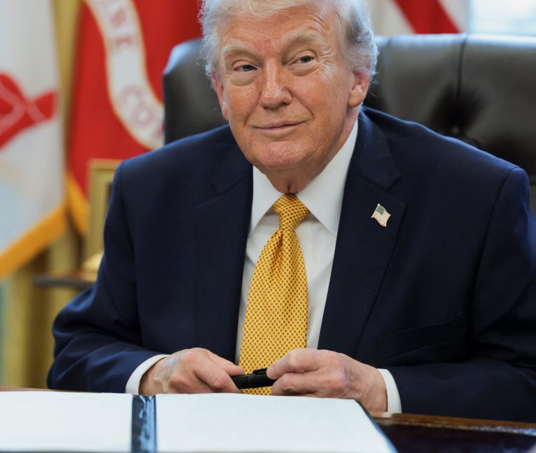 Trump zvažuje premenovať Hormuzský prieliv