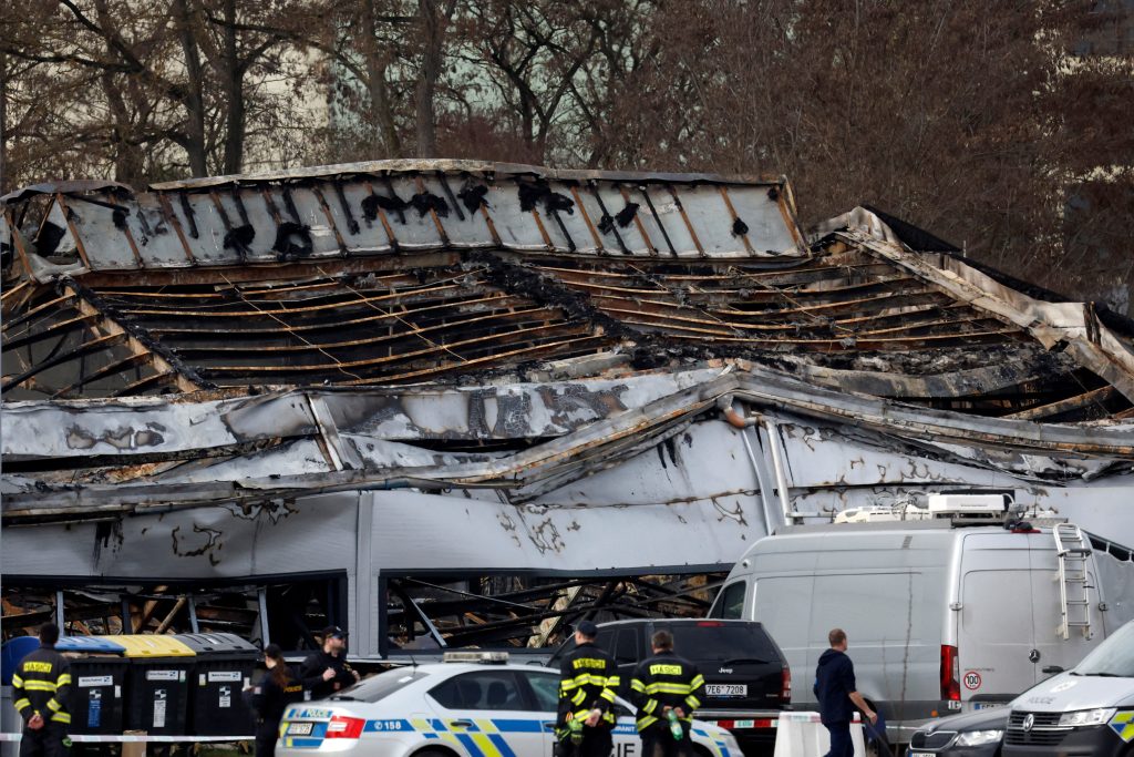 Zničená výrobná hala LPP Holding v Pardubiciach. Foto: David W Cerny/Reuters