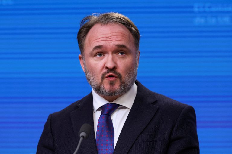 Európska únia vyzvala štáty na pomalšie dopĺňanie zásob plynu