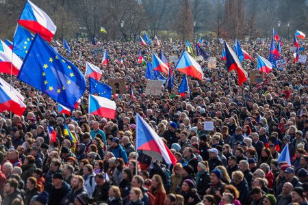 Mass protest in Prague against Babiš