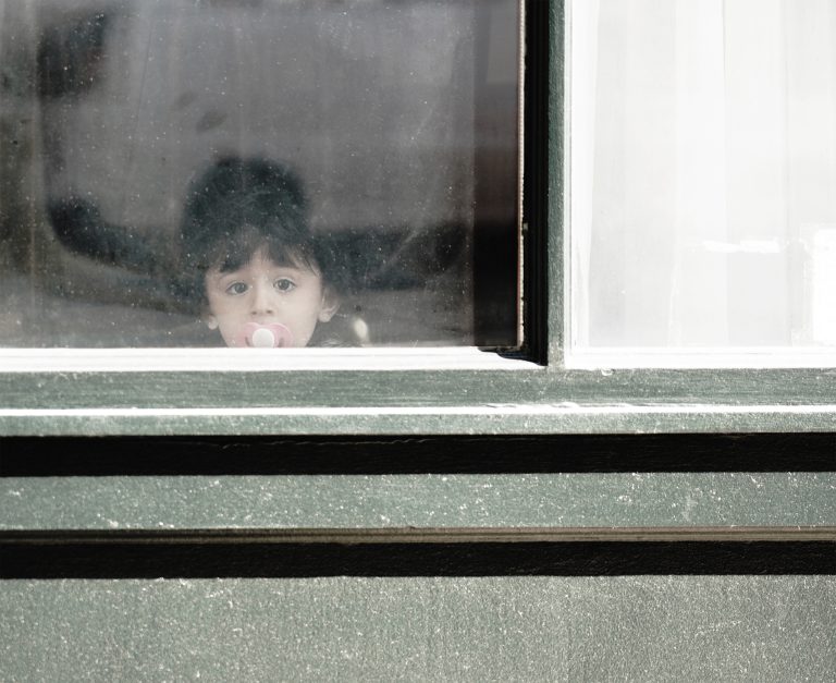 Takzvané altruistické náhradné materstvo sa často propaguje s cieľom vyhnúť sa obvineniam z obchodovania s deťmi, kritici však varujú, že aj tak môže viesť k vykorisťovaniu. Foto: Cindy Ord/Getty Images  