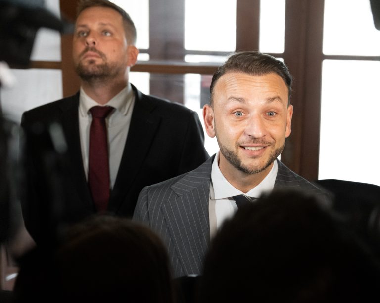 Matúš Šutaj Eštok (vpravo) a Kamil Šaško. Foto: Pavel Neubauer/TASR