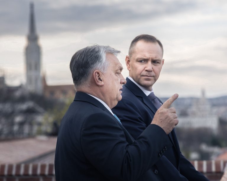 Viktor Orbán a Karol Nawrocki. Foto: AKOS KAISER/EPA/Profimedia