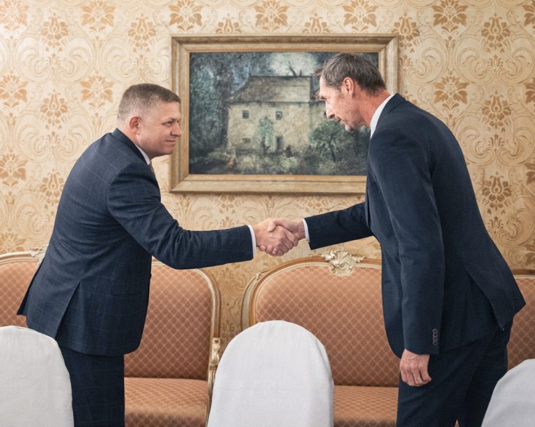 Robert Fico a Milan Majerský. Foto: Jozef Jakubčo/Petit Press/Profimedia 
