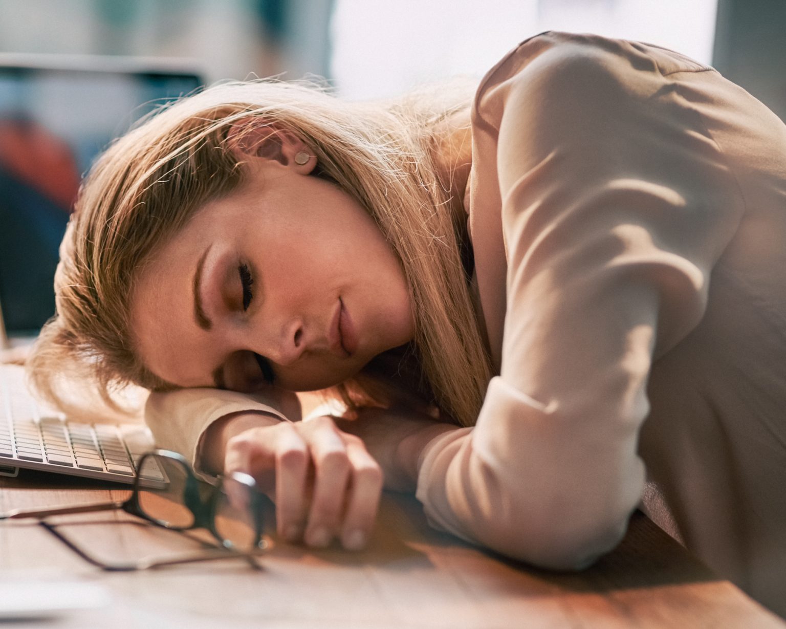 Many people report low energy and disrupted sleep with the arrival of spring. Photo: PeopleImages/Getty Images