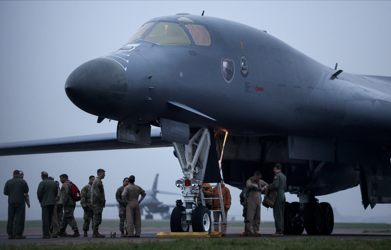 Stubb: prvý týždeň bojov s Iránom stál 40 miliárd