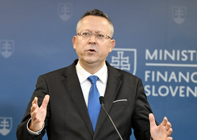 Predaj dlhopisov pre ľudí opäť prekonal očakávania ministerstva