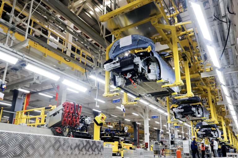 Hliník zdražel takmer o polovicu, výroba áut môže klesnúť