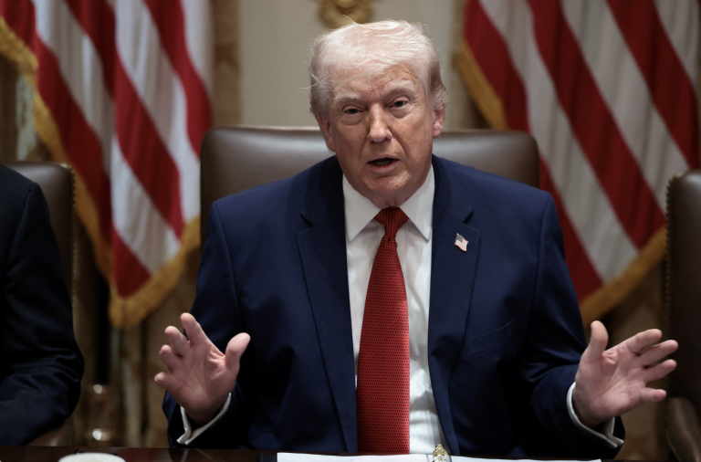 Trump nechce používať slovo „vojna“, aby sa vyhol súhlasu Kongresu