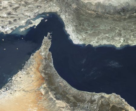 Čo sa môže stať, ak Irán zamínuje úzke hrdlo svetovej energetiky