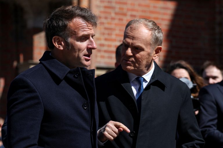 Francúzsko a Poľsko budú spolupracovať na vojenskom satelite