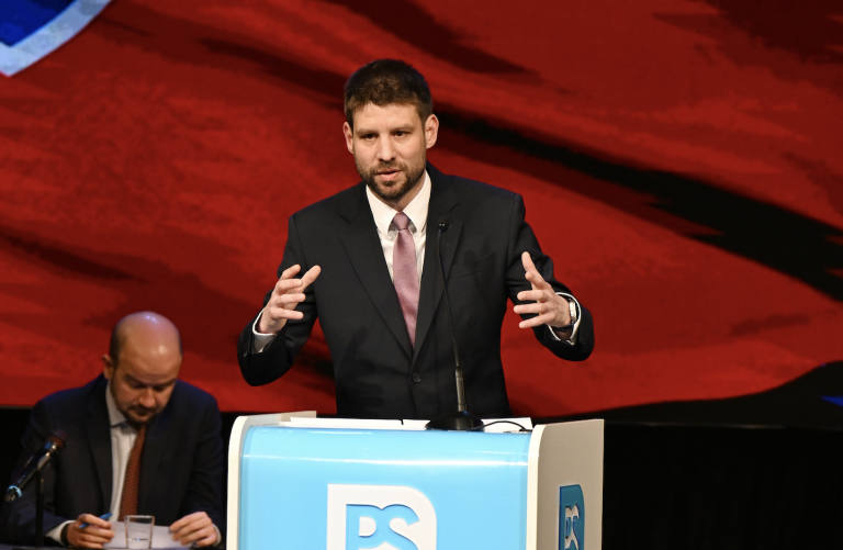 PS žiada preveriť kauzu migrantov a predvolať veľvyslanca