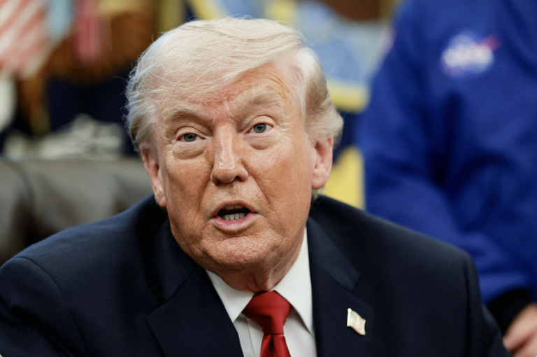 Axios: Trump zvažuje nové útoky na Irán, možno aj infraštruktúru