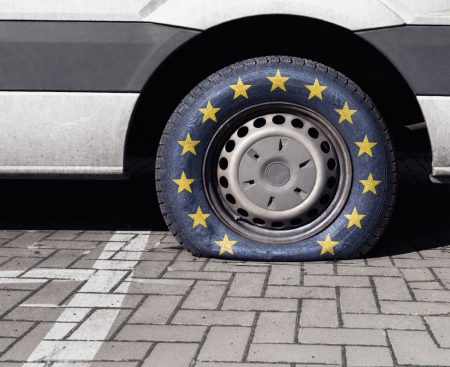Nedostatok plastov – cunami, ktorá sa blíži k strápeným európskym automobilkám
